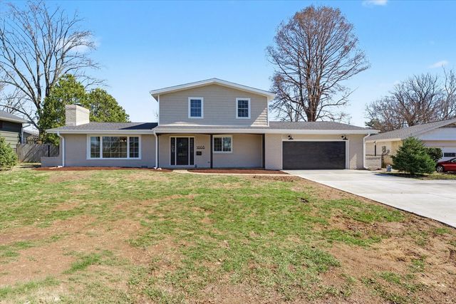 1808 Golfview Drive, Urbana, IL 61801