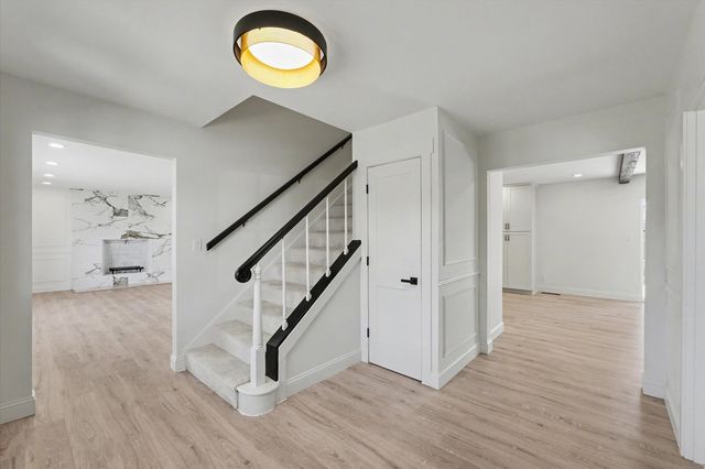 1808 Golfview Drive, Urbana, IL 61801