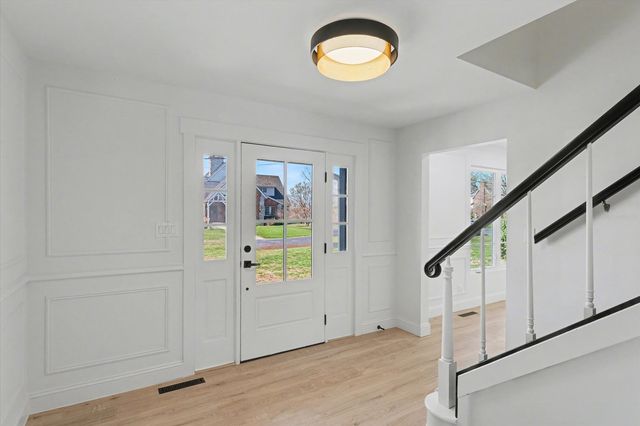 1808 Golfview Drive, Urbana, IL 61801