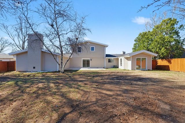 1808 Golfview Drive, Urbana, IL 61801