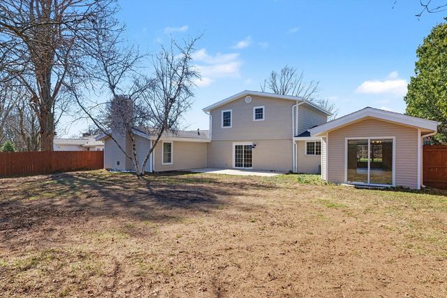 1808 Golfview Drive, Urbana, IL 61801