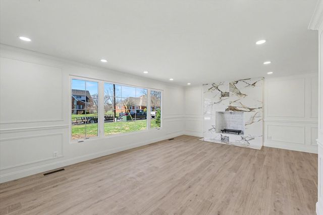 1808 Golfview Drive, Urbana, IL 61801