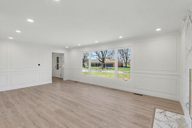 1808 Golfview Drive, Urbana, IL 61801