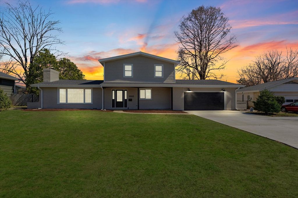 1808 Golfview Drive, Urbana, IL 61801