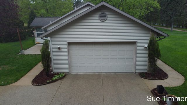 2042 Hayes Street, Marne, MI 49435