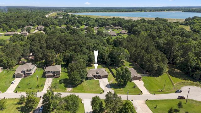 13351 Hidden Manor Court, Willis, TX 77318