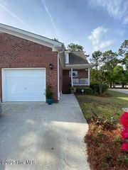 9302 Long Putt Court, Wilmington, NC 28412
