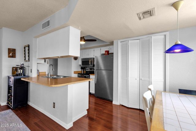 6401 E Voltaire Avenue, Scottsdale, AZ 85254