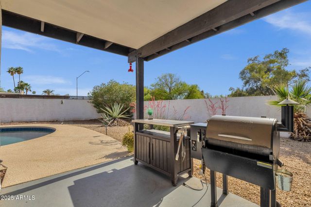 6401 E Voltaire Avenue, Scottsdale, AZ 85254