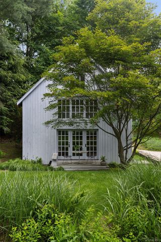 66 Pound Ridge Road, Bedford, NY 10506