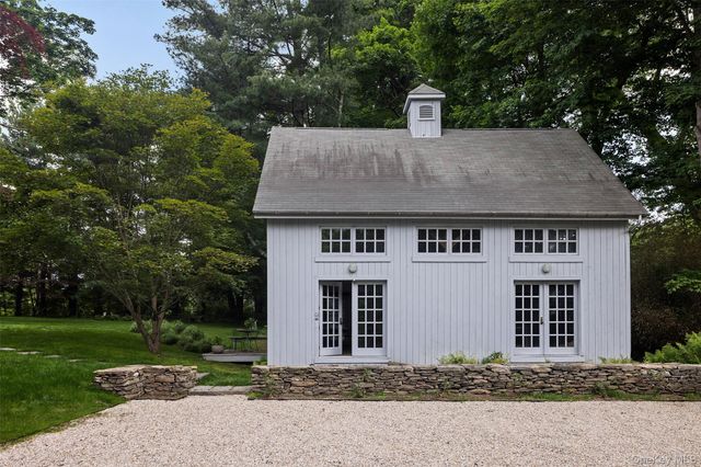 66 Pound Ridge Road, Bedford, NY 10506