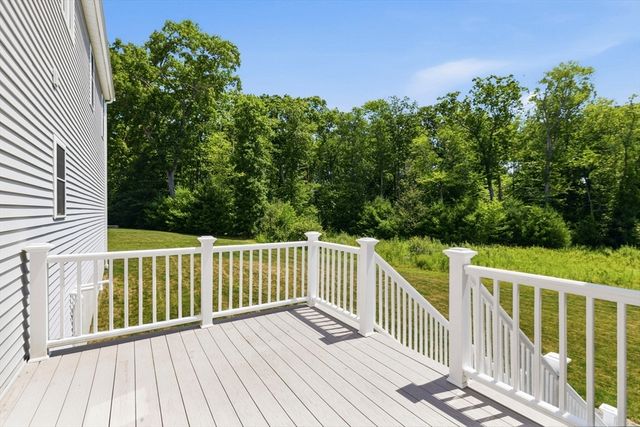 103 Mceachron Dr, Stoughton, MA 02072