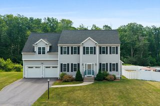 103 Mceachron Dr, Stoughton, MA 02072