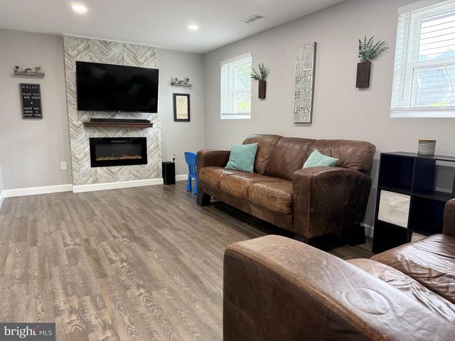 107 WALDEN WAY, Mount Airy, MD 21771