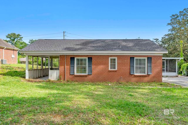 160 Country Club Drive, Daphne, AL 36526