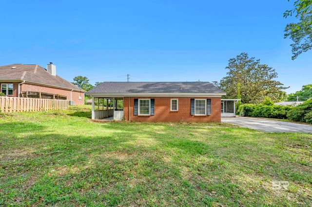160 Country Club Drive, Daphne, AL 36526