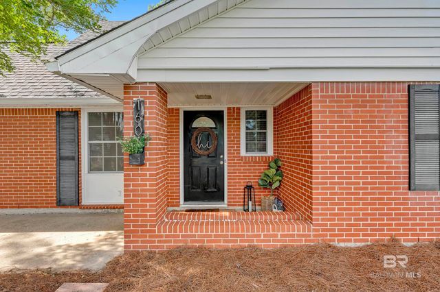 160 Country Club Drive, Daphne, AL 36526