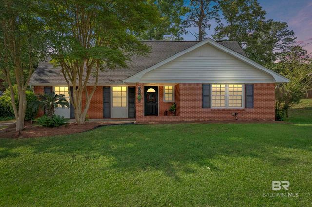 160 Country Club Drive, Daphne, AL 36526