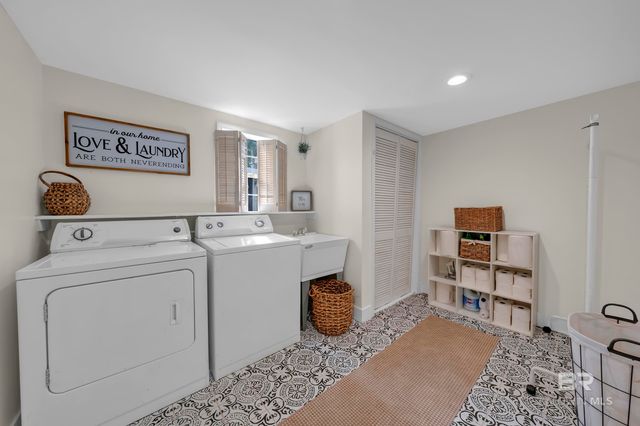 160 Country Club Drive, Daphne, AL 36526