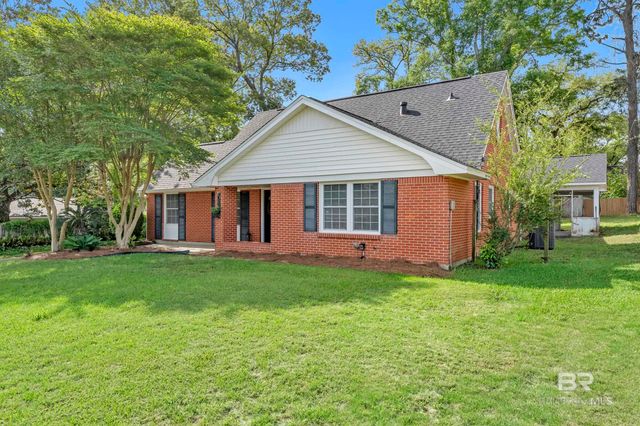 160 Country Club Drive, Daphne, AL 36526