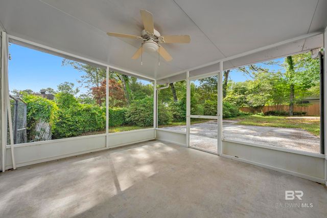160 Country Club Drive, Daphne, AL 36526