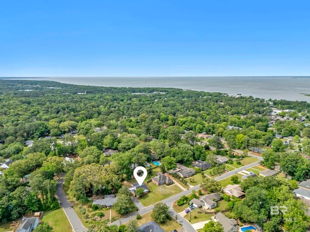 160 Country Club Drive, Daphne, AL 36526