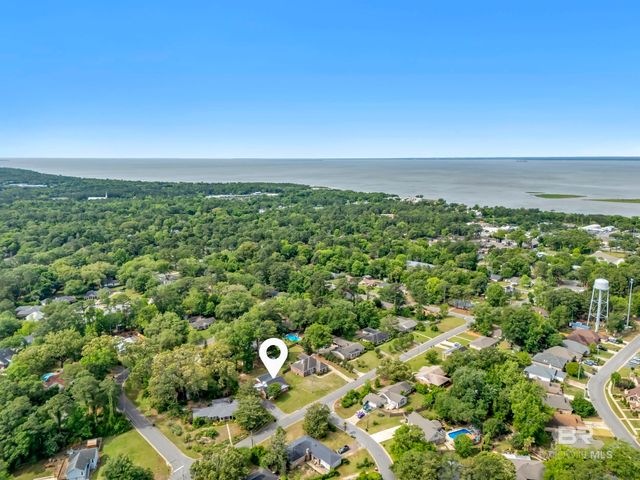 160 Country Club Drive, Daphne, AL 36526