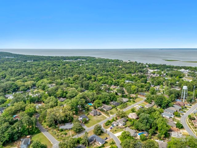 160 Country Club Drive, Daphne, AL 36526