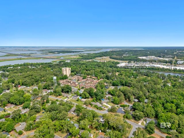 160 Country Club Drive, Daphne, AL 36526