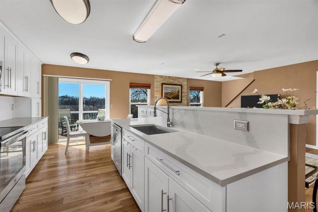 3572 Pearson Pointe Court, St Louis, MO 63129