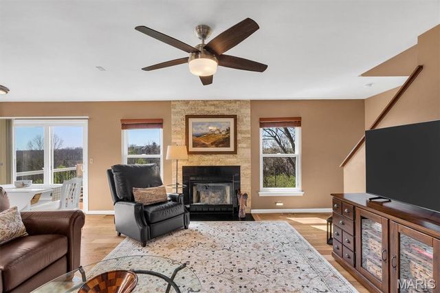 3572 Pearson Pointe Court, St Louis, MO 63129