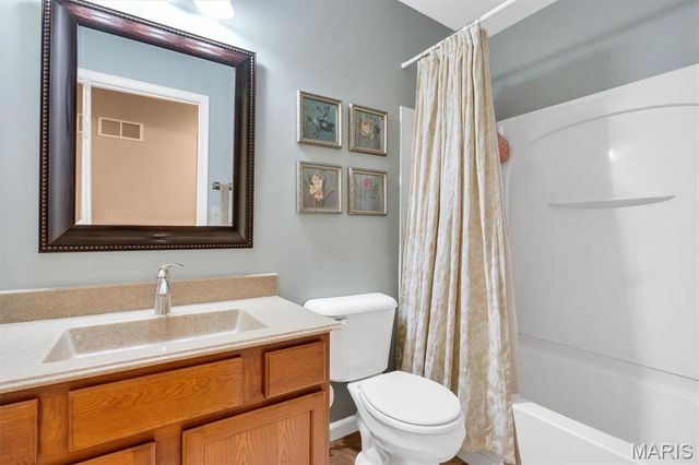 3572 Pearson Pointe Court, St Louis, MO 63129