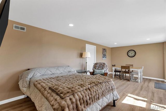 3572 Pearson Pointe Court, St Louis, MO 63129