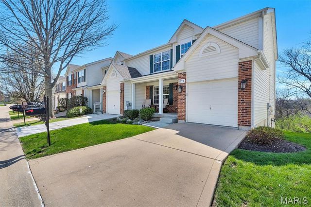 3572 Pearson Pointe Court, St Louis, MO 63129