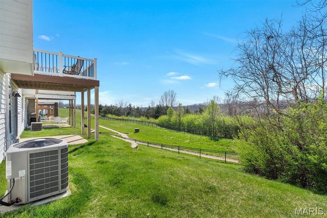 3572 Pearson Pointe Court, St Louis, MO 63129