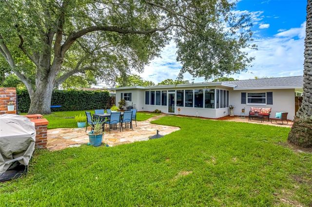 1636 LEISURE DRIVE, Clearwater, FL 33756