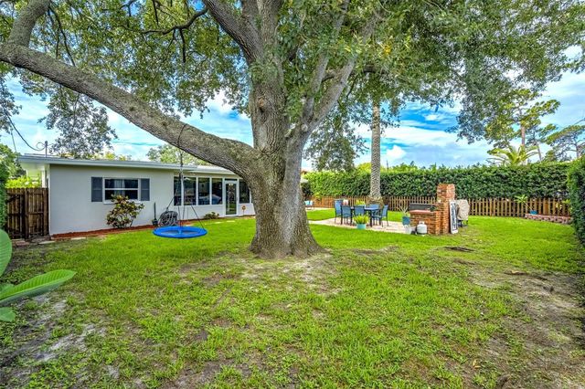 1636 LEISURE DRIVE, Clearwater, FL 33756