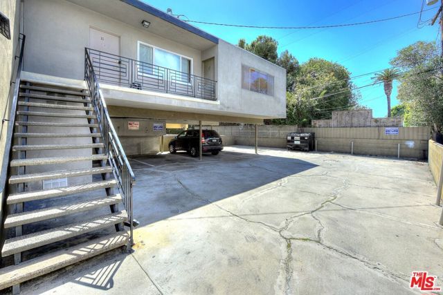 3743 Mclaughlin Avenue 12, Los Angeles, CA 90066