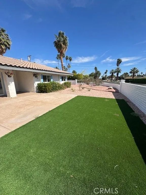 1990 E Calle Felicia, Palm Springs, CA 92262