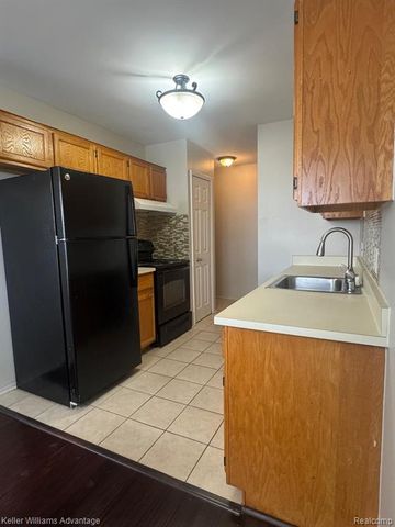 22313 Peachtree, Novi, MI 48375