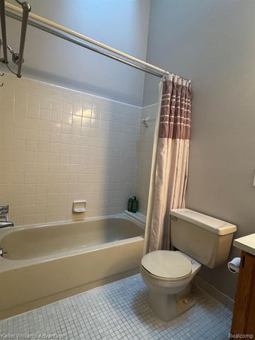 22313 Peachtree, Novi, MI 48375