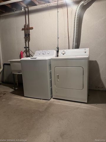 22313 Peachtree, Novi, MI 48375