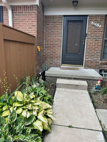 22313 Peachtree, Novi, MI 48375