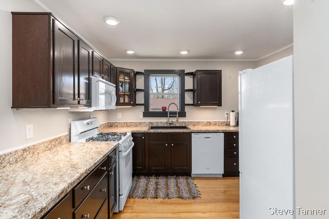 5423 E Howard City-Edmore, Cedar Lake, MI 48829