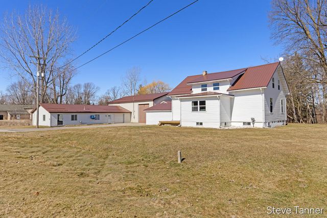 5423 E Howard City-Edmore, Cedar Lake, MI 48829