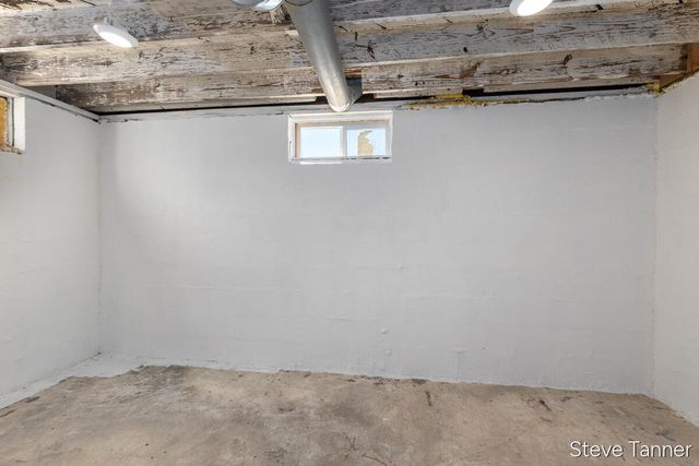 5423 E Howard City-Edmore, Cedar Lake, MI 48829