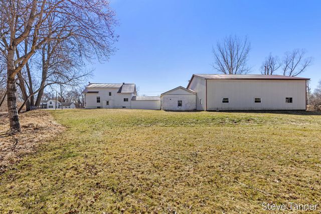 5423 E Howard City-Edmore, Cedar Lake, MI 48829