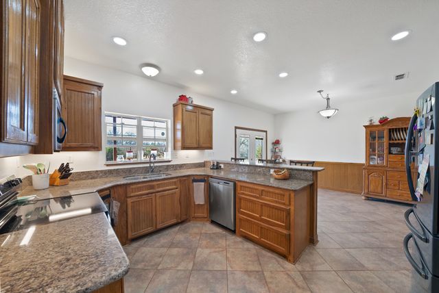 151 Roble Court, Weatherford, TX 76088