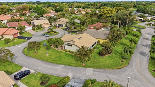 5743 Lakeview Mews Drive, Boynton Beach, FL 33437