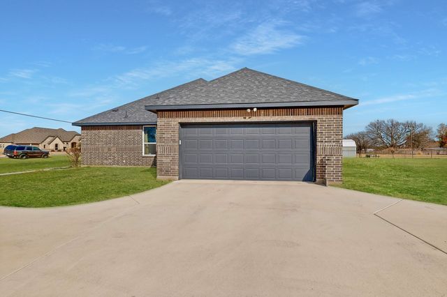 129 Altom Road, Springtown, TX 76082